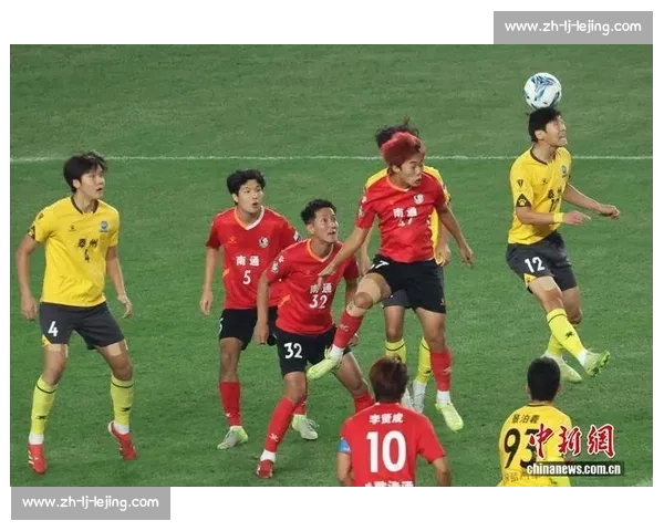 盐城主场 2-0 力克镇江！31833 名球迷见证苏超榜首之争